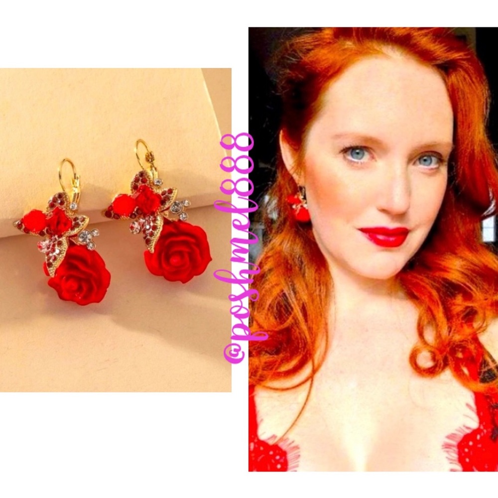 RubyRed Delicate❤️🌹"Roses Are Red" Rhinestone & Gold Leverback Earrings